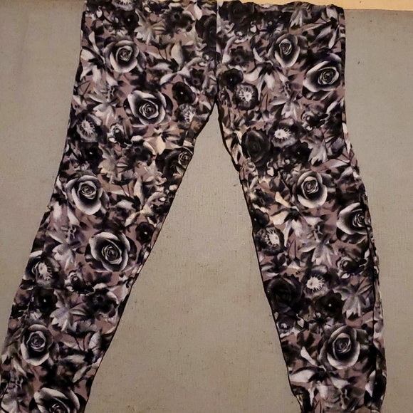 Rose pants - Picture 1 of 1
